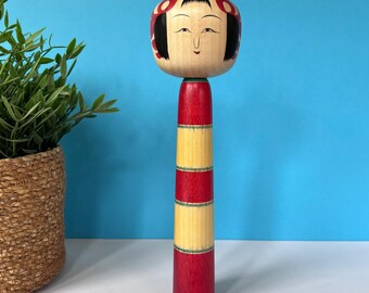 Takahashi Yoshitaka Kokeshi Doll - Very pretty traditional Japanese doll - h260198