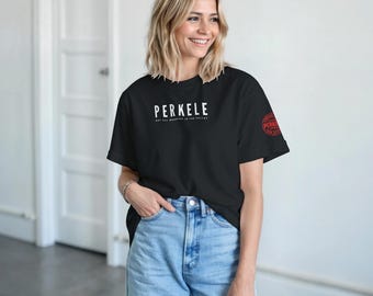 Perkele approuvé par Iconsverse - Pas tous les Moomins dans la vallée - T-shirt officiel du rallye de Sisu finlandais en anglais