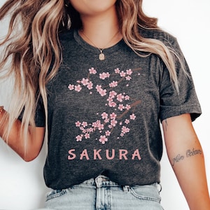ピンクの桜シャツ、桜シャツ、日本のシャツ、日本のTシャツ、花のシャツ、日本好きへの贈り物、桜の木の春シャツ
