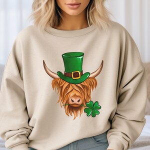 Highland Cow St Patricks Day Sweatshirt, Funny Cow Sweater, Farm Animals St Patricks Day Shirt, Cow Lover Shirt, Western St Pattys Day