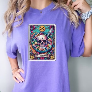 Cereal Killer Tarot-Karten-Hemd, Comfort Colors® Müsli-Killer-Shirt, Müsli-Liebhaber-Geschenk, Frühstücks-Hemd, True Crime Lover, Geschenk für Erwachsene
