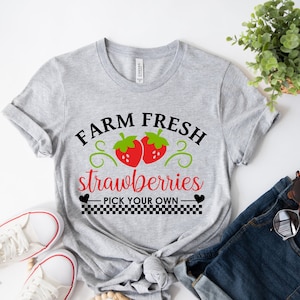 Strawberry Shirt, Farmers Market Shirt, Strawberries Shirt, Fruit T Shirt, Summer Shirt, Cottagecore Shirt, Fruit Tshirt, Berry Shirt