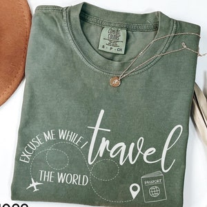 Chemise de voyage, chemise de voyage internationale Comfort Colors®, chemise de vacances pour amoureux des voyages, chemise voyageur du monde, cadeau voyageur mode vacances aventure