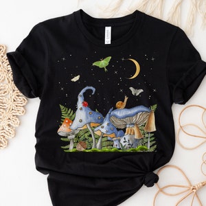 Mushroom Tshirt, Mycology Shirt, Cottagecore Shirt, Mushroom Shirt, Botanical Shirt, Cottagecore Clothing, Cottage Core Shirt, Fairycore Tee