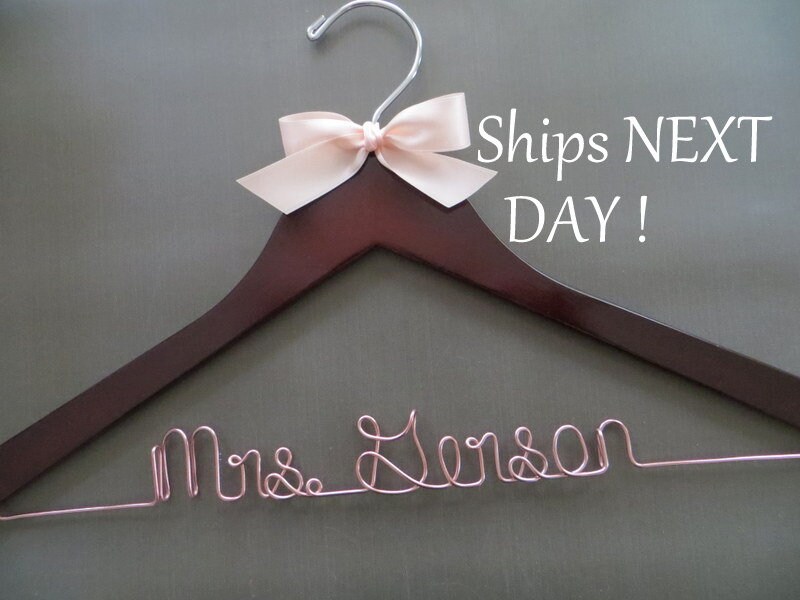 ROSE GOLD Wedding Hanger, Rose Gold Wire Bridal Hanger, Personalized …
