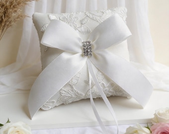 Mini Ring Kissen, Ivory Satin Ringkissen mit Spitzen Stickerei Schleife, kleines Kissen für die Brautzeremonie