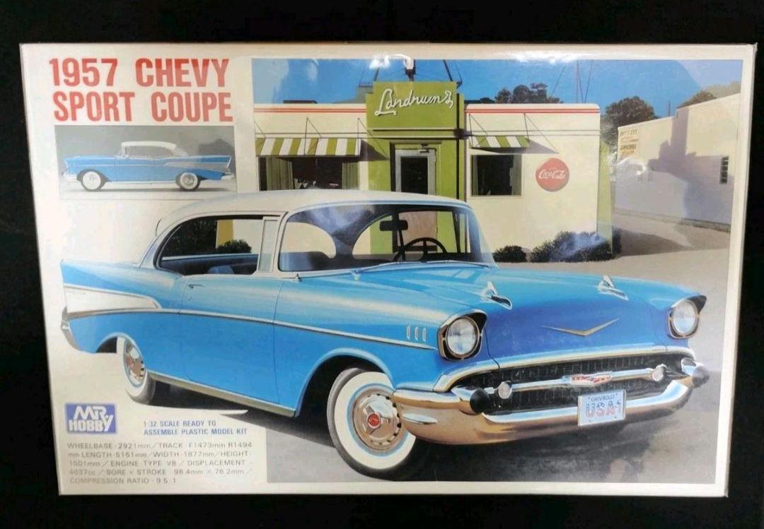 FRANKLIN MINT 1/24 Superbe CHEVROLET BEL AIR Année 1957 Pluvet 21110