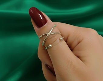 Adjustable Arthritis Ring Splint – Finger Joint Stabilization Support Ring – Minimal Gold Finger Brace & DIP Joint Support