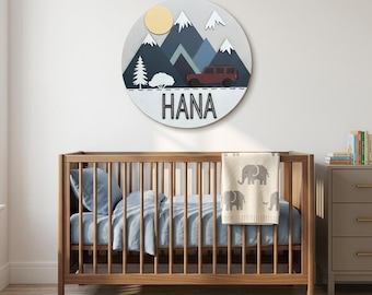 Gepersonaliseerde babybord decor bergkwekerij aangepast houten naambord rode auto avontuur wacht op jongenskamer muurkunst