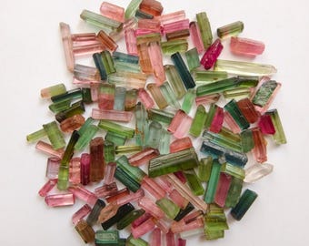 Lote de lápices de turmalina multicolor natural en bruto, peso 75 quilates, tamaño 21 x 4 mm, barras de turmalina bicolor en bruto, turmalina arcoíris para la fabricación de joyas.