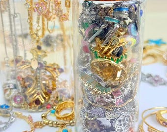 Mysterie sieradendoosje | Ringen, oorbellen, kettingen, armbanden (willekeurig) | Vintage, minimalistisch, verschillende stijlen | Verrassingscadeaus | Blinde dozen