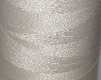 Fil pour cône Gutermann 5 468 m, polyester Mara 100 UN (1) cône BLANC 800