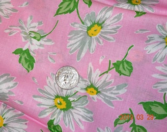 White Daisies on a Pink Background Fat Quarter
