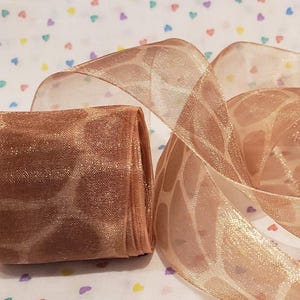 Cinta de organza de 1-3/4" marrón con estampado animal, stock antiguo de tienda BTY