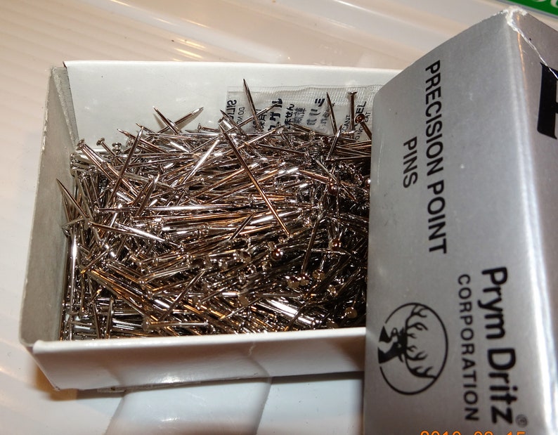 Dritz 45 Long Ball Point Pins 75 per Pack Size 24