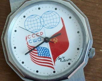 Vintage wristwatch Luch USSR USA flags free shipping to USA