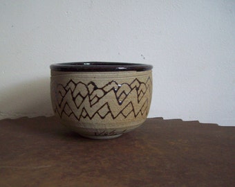 Vintage Rimas Visgirda pottery contempory artist early piece from Bemidji MN