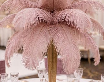 50 plumes d'autruche rose foncé pour centres de table de mariage