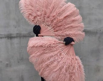 Grand éventail unique de plumes d'autruche de danse burlesque, couleur rose poudré, qualité AAA 88 x 48 cm