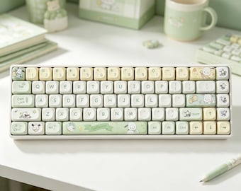 Joli ensemble de capuchons de touches verts sur le thème de Pochacco pour clavier mécanique, capuchons de touches kawaii, capuchons de touches artisanaux, sublimateurs de colorants PBT, profil MOA, 145 pièces