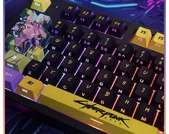 Touches Cyberpunk&Edgerunners, double légende (impression supérieure et latérale), profil PBT ASA 124 touches, esthétique néon, touches mécaniques artisanales