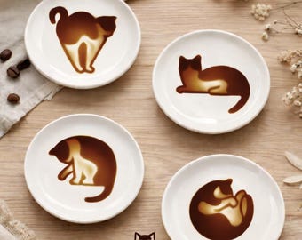 Katzen Relief Saucenschalen Set mit 4 Porzellan Sojasaucenschalen, Mini Gewürzwaren, niedliches Katzengeschirr