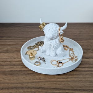 Schattig sieradenbakje Schotse hooglanders | Scottish Coo Ring Holder Organizer | Dierensieraad voor nachtkastje | Slaapkamerdecoratie | Cadeau voor haar afbeelding 4
