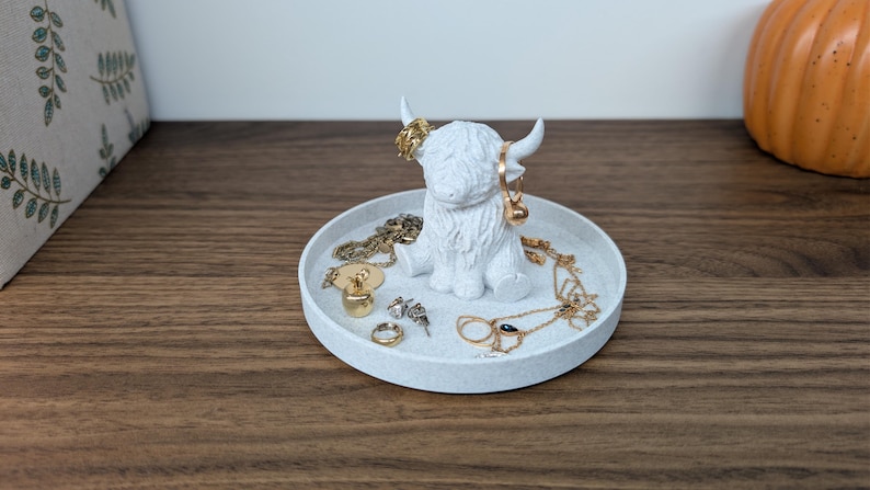 Schattig sieradenbakje Schotse hooglanders | Scottish Coo Ring Holder Organizer | Dierensieraad voor nachtkastje | Slaapkamerdecoratie | Cadeau voor haar afbeelding 4