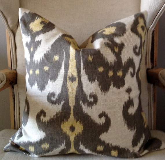Items similar to Ikat Print Pillow Cover on Etsy