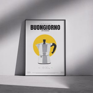 Può includere: Poster incorniciato con la scritta "BUONGIORNO UN CAZZO" sopra un'illustrazione di una caffettiera argentata. La caffettiera è posta su un cerchio giallo. L'ora "6:00" è stampata sotto.