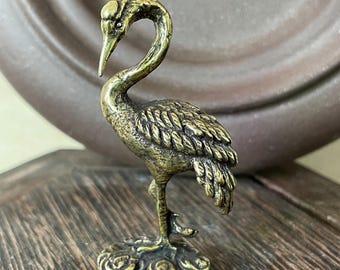 Estatua de pájaro de cobre retro, mini escultura de animal, decoración de escritorio, adorno coleccionable para el hogar, regalo.