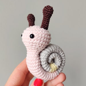 Fun Snail Pattern: Colorful Crochet Toy | Amigurumi Tutorial | Printable PDF | In English & French