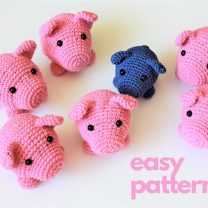 crochet amigurumi pigs