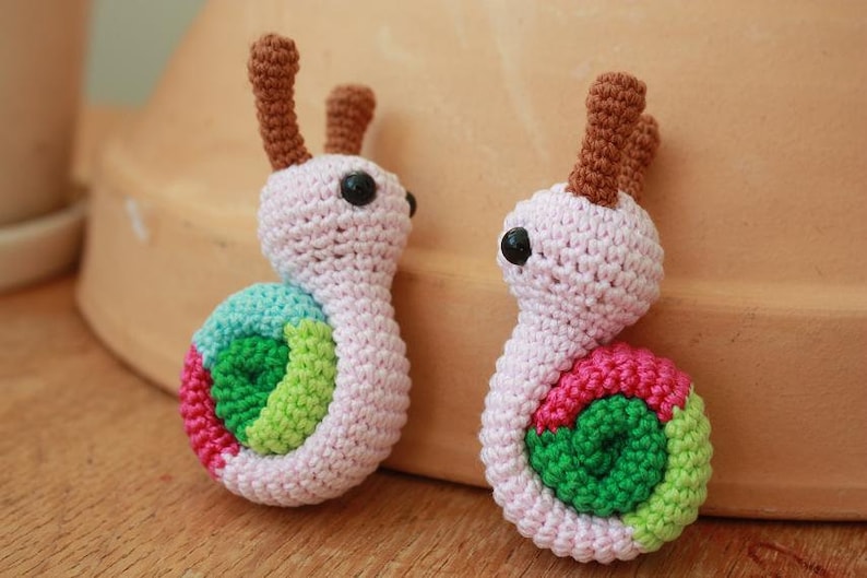 Fun Snail PATTERN, Colorful Crochet Toy, Amigurumi Tutorial, Printable PDF, In English, in French, Printable image 5