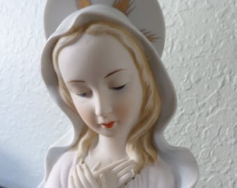 Vintage LEFTON/MADONNA/PORCELAIN/Mary Mother of God/Virgin Mary/Germany/Virgin w/ Flowers/Bust/Bisque/Near Mint Condition