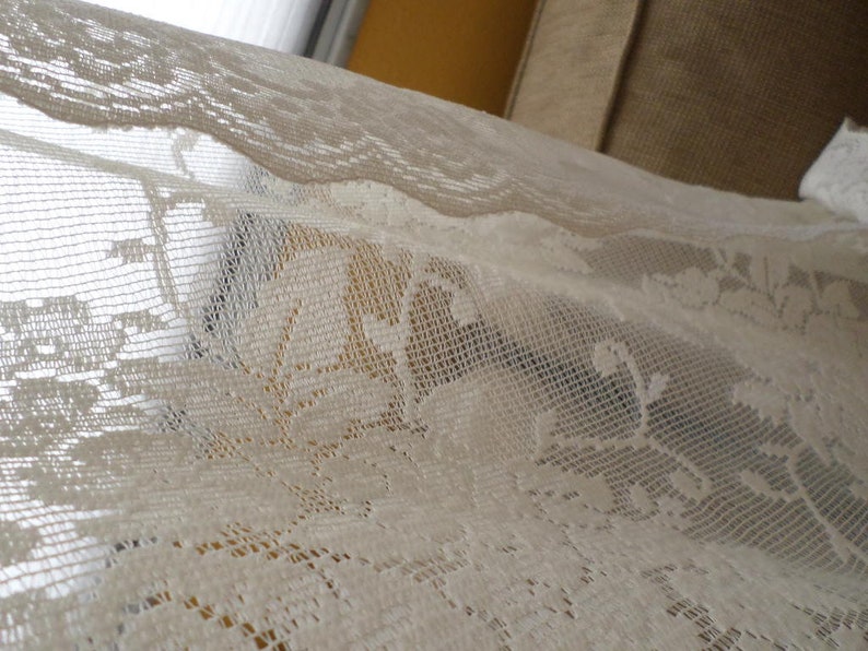Off WhiteCremeLACE PanelsJC PENNYPairVintageScalloped EdgeOff White