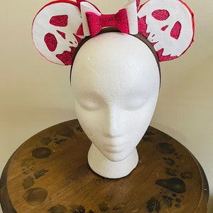 Poison Apple Ears