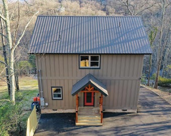 Plano de casa de vacaciones en la montaña: 2 dormitorios, terrazas cubiertas (Conjunto de permisos, descarga en PDF)