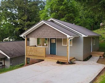 Plano de casa estilo cabaña: 3 dormitorios, 2 baños, 130 m² (Conjunto de permisos, formato PDF)