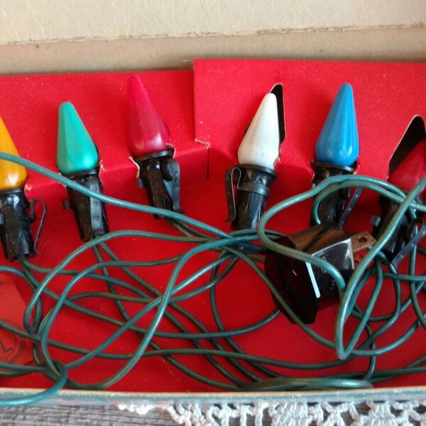 Christmas Lights in Original Box, Vintage Holiday, Old Lighting Decor, Retro Christmas Window Lights, Mid Century, Retro String of Lights