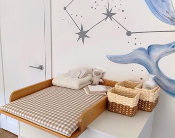 Cubremesas de madera para cambiador / Bandeja para cambiador de bebé / Blanco o madera / 70x70 o 70 x 50 cm / Se adapta a cómodas de 48 cm de profundidad / Decoración para habitación infantil