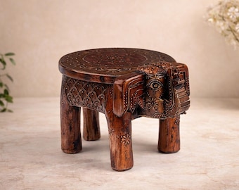 Taburete de elefante de madera tallada a mano • Mesa vintage con decoración india