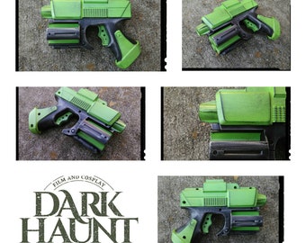 Nerf Strikefire Blaster - Apocalyptic, Zombie, Vampire, Cosplay, Steampunk - (Zombie Green/Pewter)