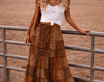 Brown Patchwork Boho Maxi Skirt – Tiered Western High Waist Drawstring Style
