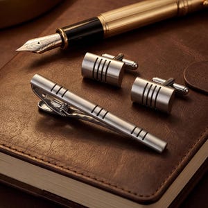 Men's Business Tie Clip & Cufflink Set | Classic Geometric Formal Accessory | Silver-Plated Copper | Gift for Him Groom Dad | Boxed set