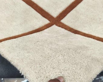 Hand-Tufted Cream Wool Rug with Border – Modern Minimal Luxury Area Rug