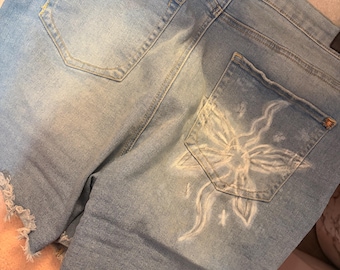 Shorts jeans artesanais descoloridos