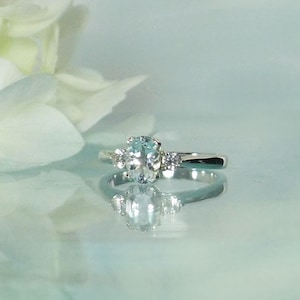 March Birthday, March Birthstone, Aquamarine Ring, Halo Ring, Aquamarine, Blue Gemstone Ring, Unique Ring, Promise Ring, Birthstone Ring