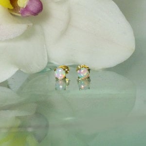 Opal Stud Earrings, October Birthstone Earrings, Opal Stud Earrings, Dainty Gold Stud Earrings, Dainty Gold Gemstone Earrings