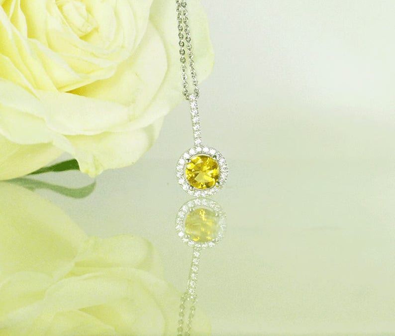 Beryl Pendant Jewelry Gemstone Unique Yellow Golden Gem